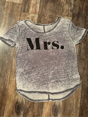 Stranded Mrs. Scoop Burnout Tee - Gray with Black Print